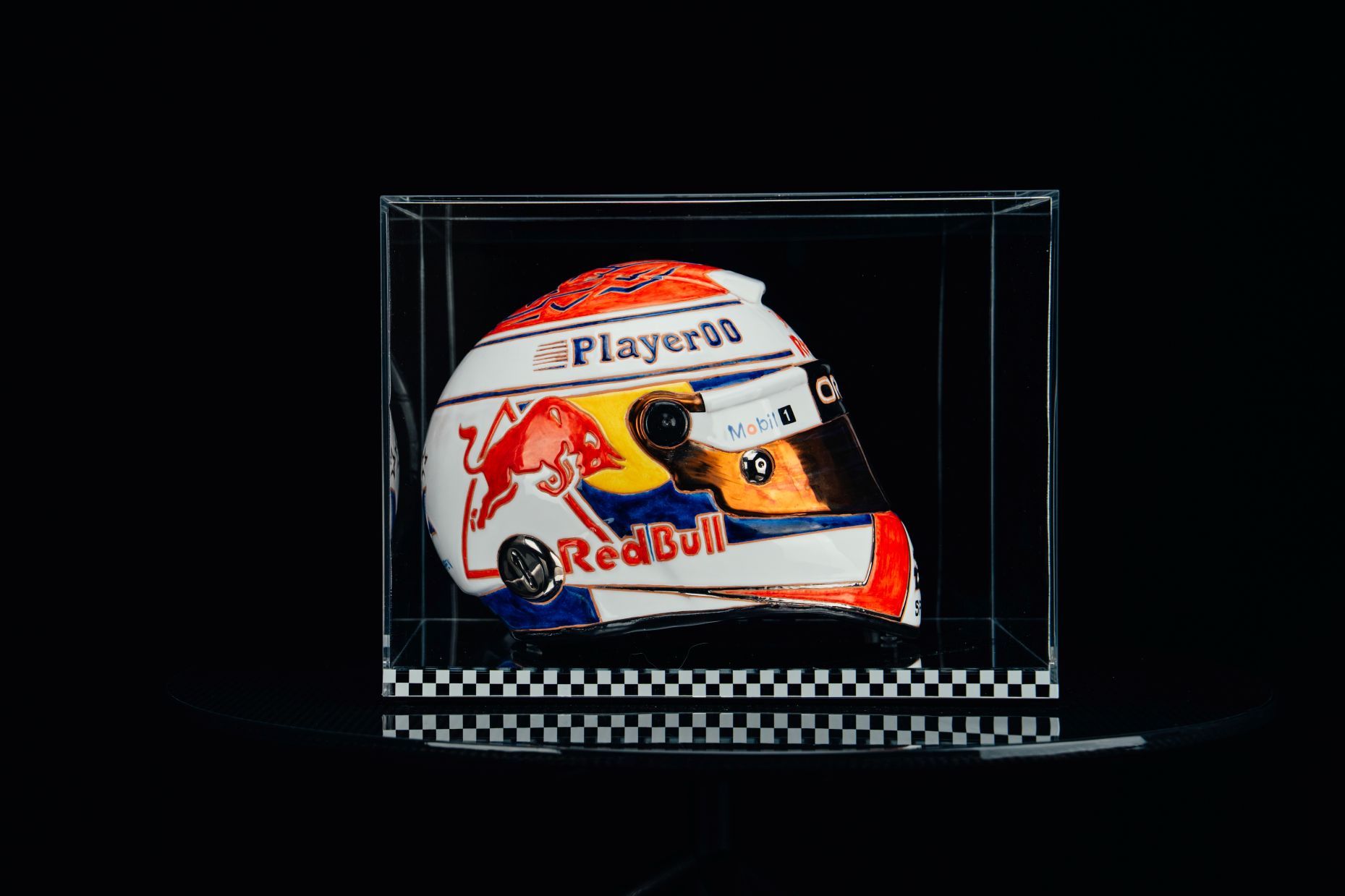 Cerasarda Art Helmets MVR casco ceramica decorativo Verstappen