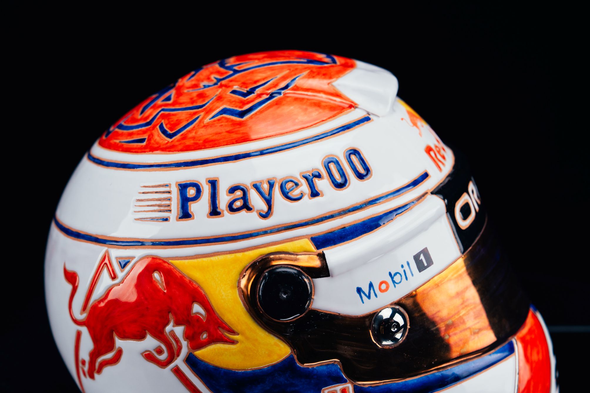 Cerasarda Art Helmets MVR casco ceramica decorativo Verstappen