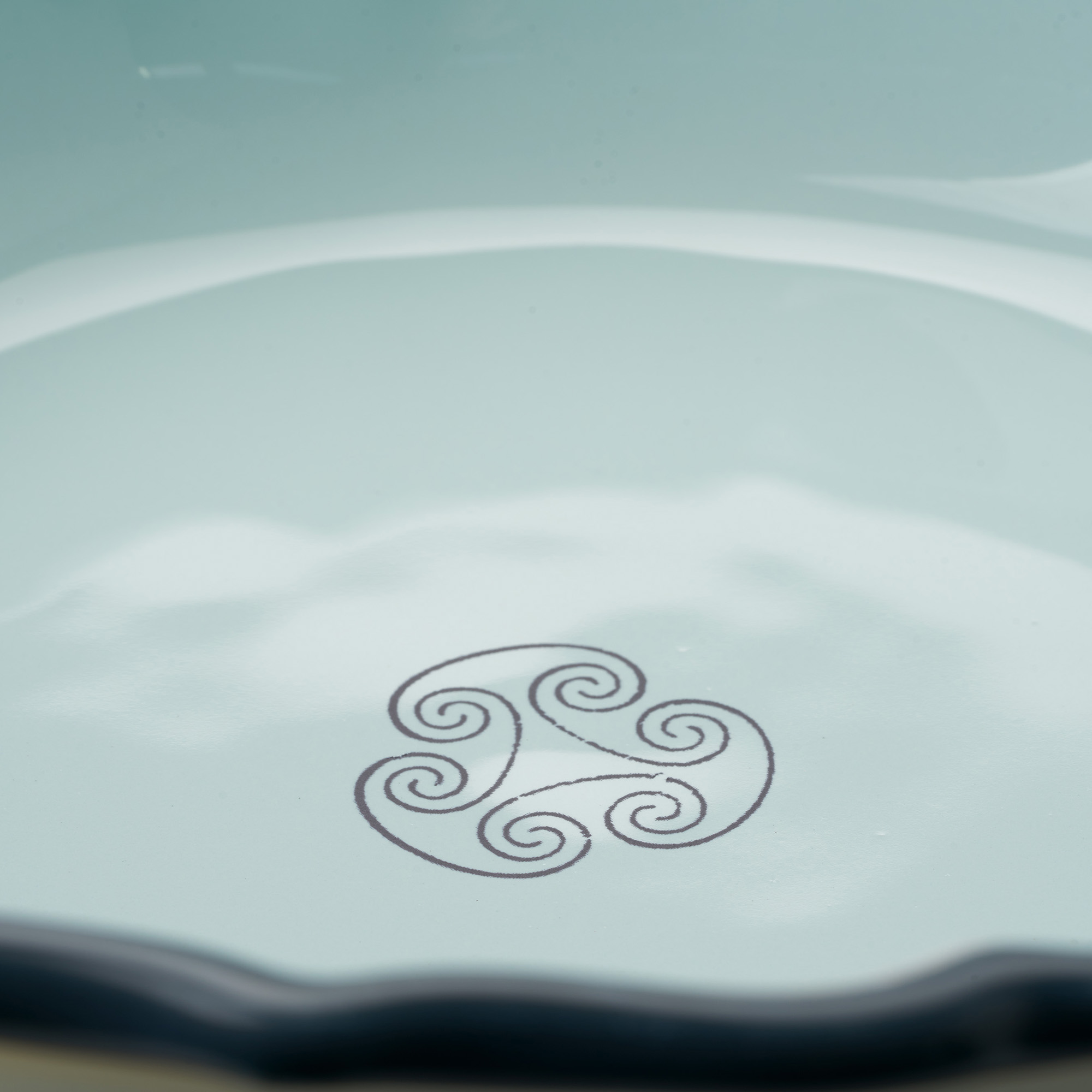 Cerasarda Arte della Tavola Fruttiera Monogram celeste