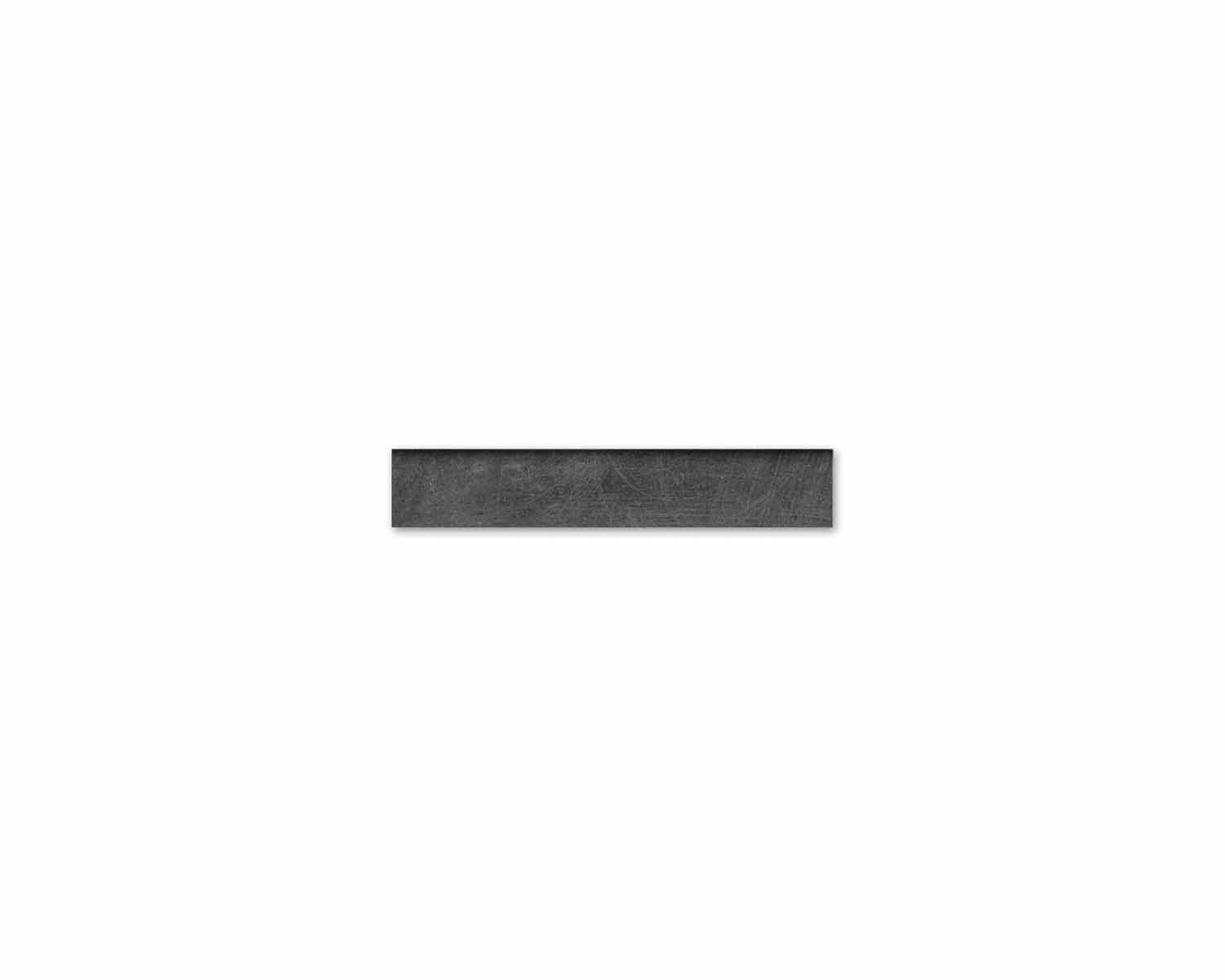 Roca Tiles Claqué Rodapie Nero battiscopa effetto cemento