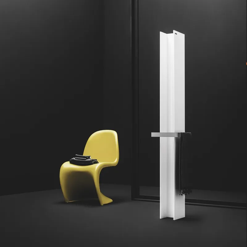 Viva Made T Tower termoarredo acciaio bianco verticale