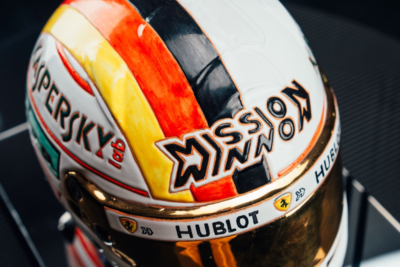 Cerasarda Art Helmets Helm SVT casco ceramica Vettel
