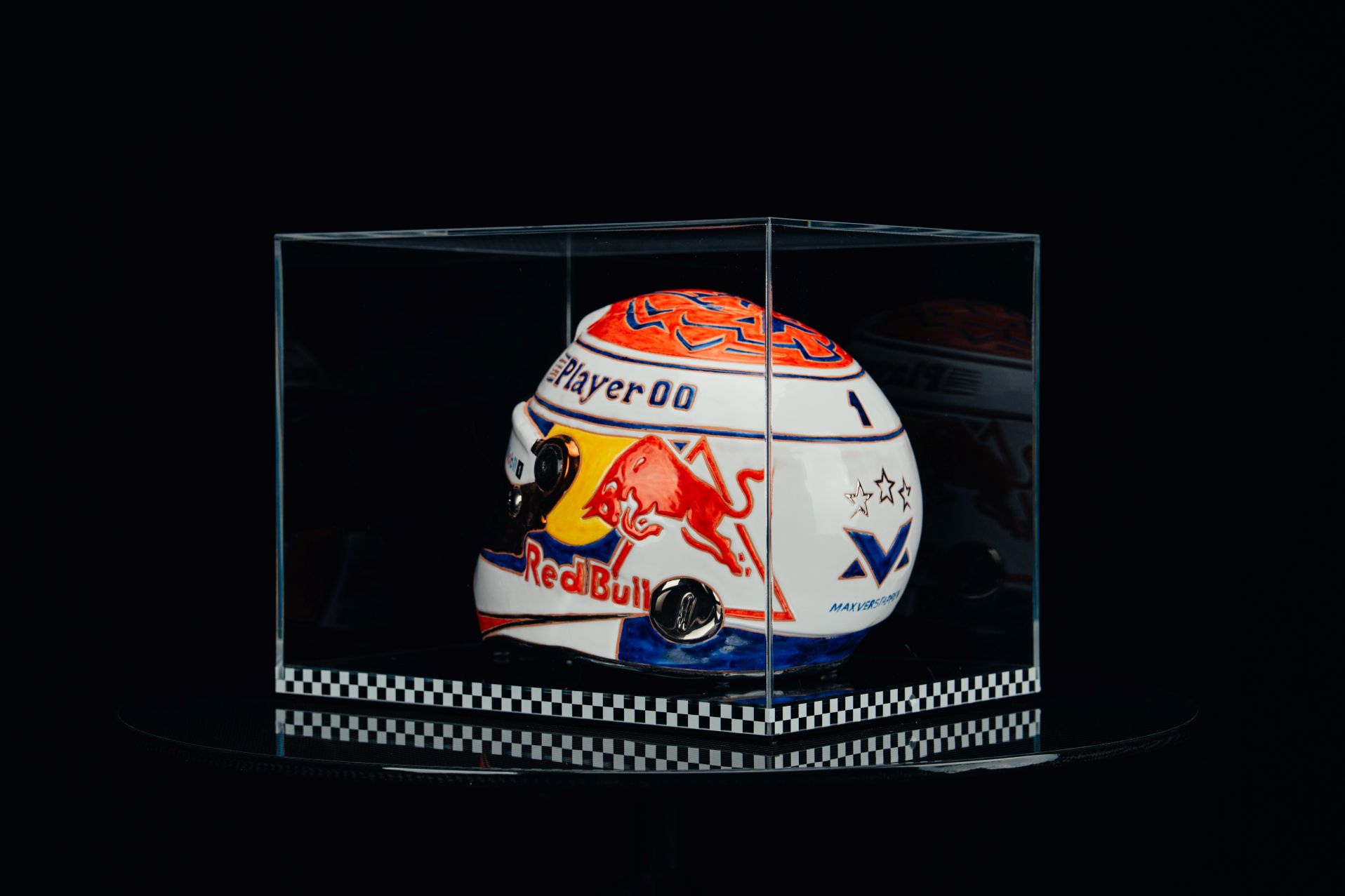 Cerasarda Art Helmets MVR casco ceramica decorativo Verstappen