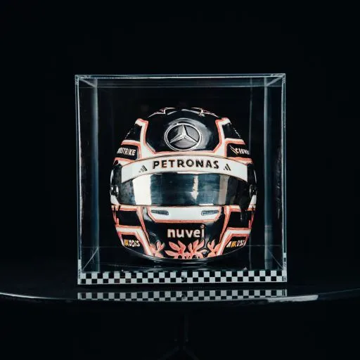 Cerasarda Helm KNT casco ceramica pezzo unico fatto a mano